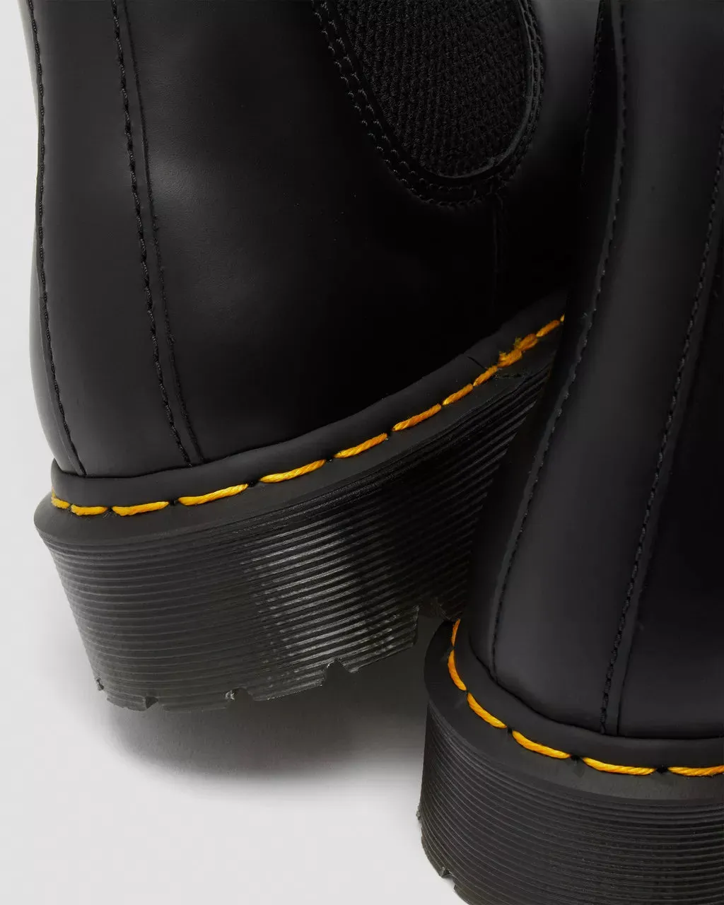 2976 Bex Smooth Leather Chelsea Boots - Black Smooth