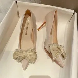 Bow Design WhiteTrendy Elegant  Pumps Heel